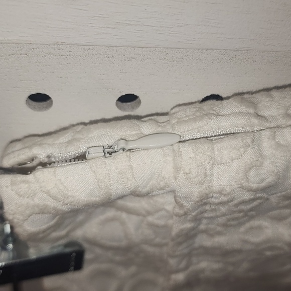 Loft Size 8P White Floral Lace Embroidered detailed Skirt Pleats at Waist - Picture 5 of 6